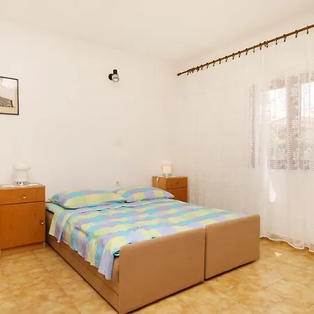 Studio 5483a Apartment
